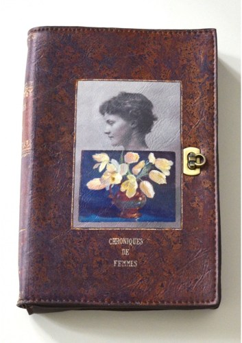 antique-market-clutch-by-nice-things