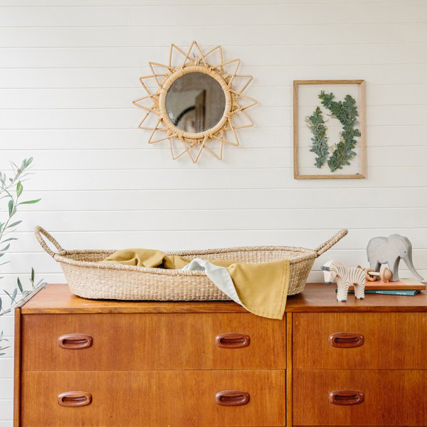 Olli-Ella-Nyla-Seagrass-Changing-Basket-Tray-Zeegras-Aankleedmand-Baby-2-Elenfhant-600x600PX